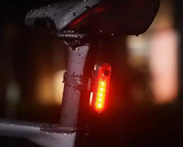 简易电动自行车加装尾灯