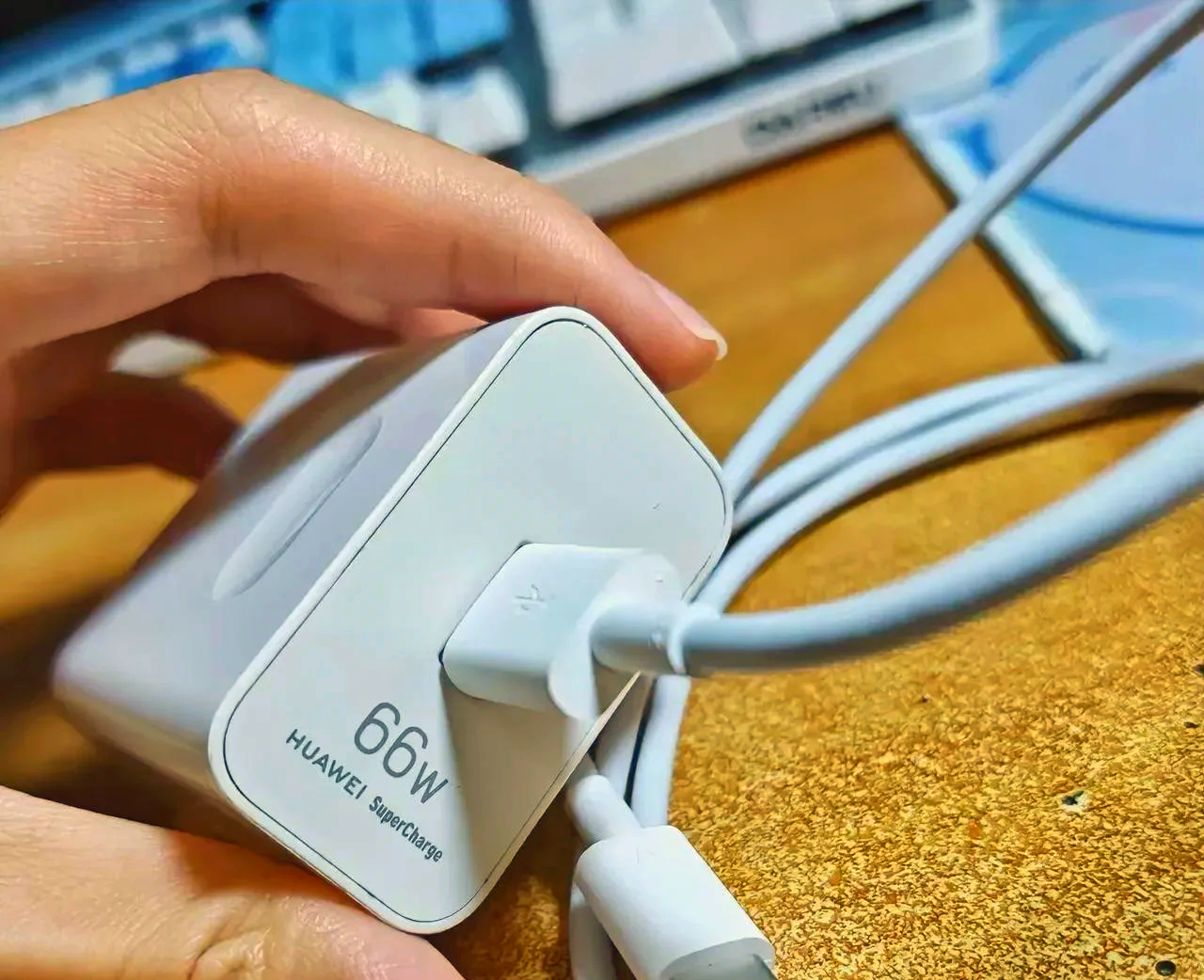 华为66w快充可以给苹果手机充电吗