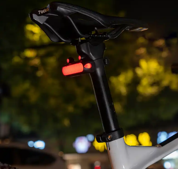 自行车尾灯装哪里比较好