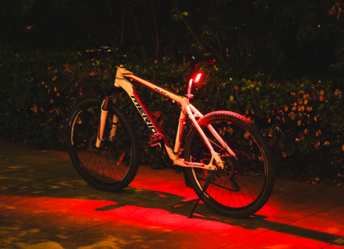 自行车尾灯推荐200元左右 自行车尾灯推荐200元左右