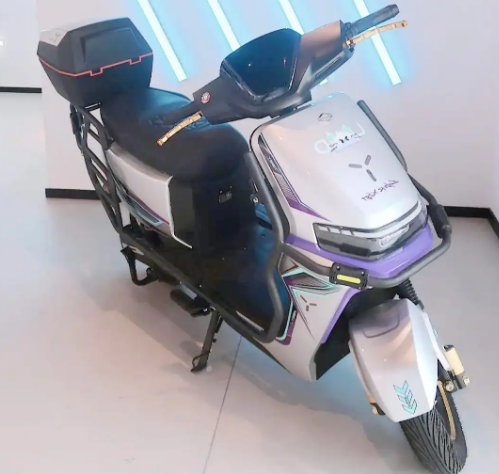 60v电动车电压低于多少充电